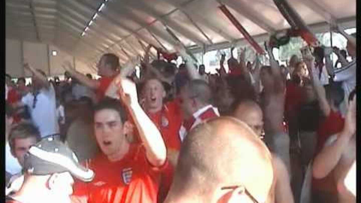 England Supporters Sing Vindaloo Portugal 2004 (v2)