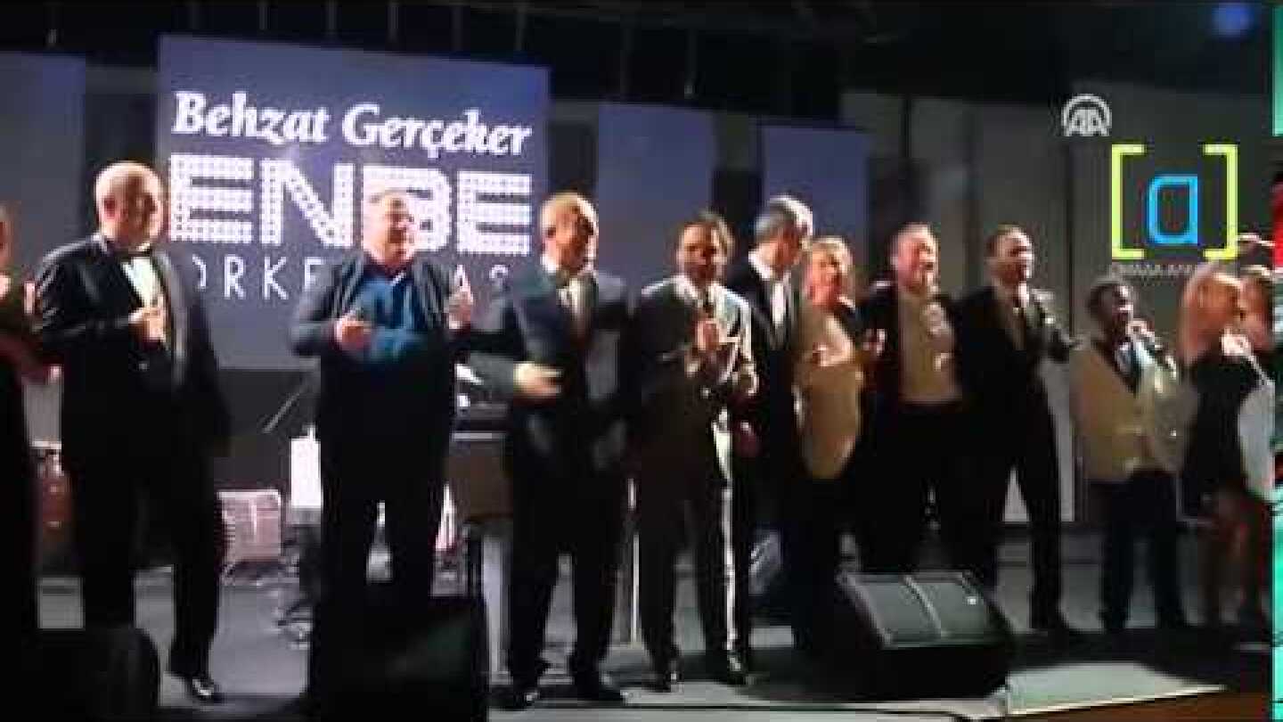 Ο Κοτζιάς τραγουδά «We are the world» με τον Τούρκο ΥΠΕΞ Τσαβούσογλου