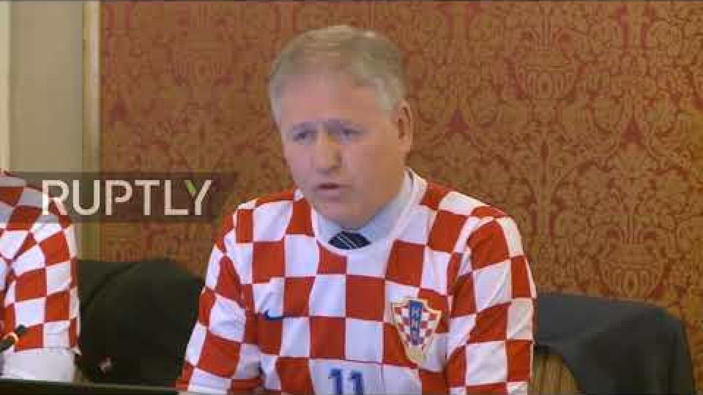 Croatia: Gov. meets wearing football jerseys after semi-final win over England
