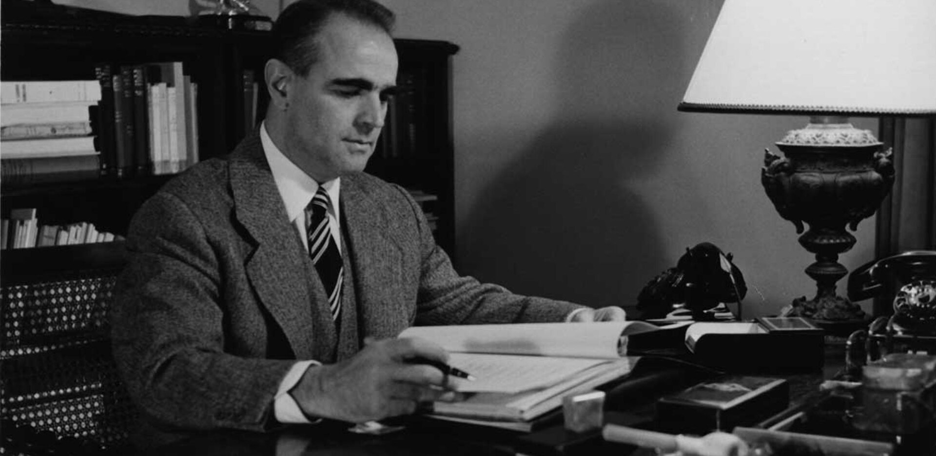 Ο Κωνσταντίνος Καραμανλής την ημέρα ίδρυσης της ΕΡΕ, 7 Ιανουαρίου 1956