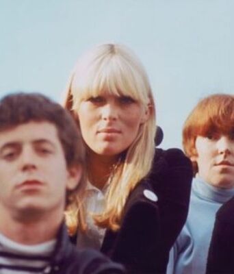 Σπάνιο αντίτυπο δίσκου βινυλίου των Velvet Underground & Nico πωλήθηκε έναντι 30.000 δολαρίων στην πλατφόρμα Discogs - Υπάρχουν λιγότερα από 10 αντίτυπα.