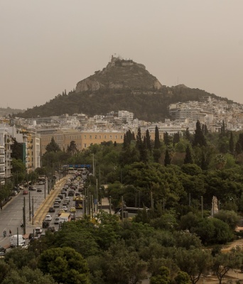 Αφρικανική σκόνη πάνω από τον ουρανό της Αθήνας