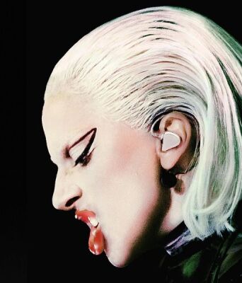 «Chromatica Ball»: Το «δώρο» της Lady Gaga στους θαυμαστές της - Η συναυλιακή ταινία κάνει πρεμιέρα στο ΗΒΟ στις 25 Μαΐου.