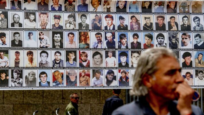 Σεμπρένιτσα: Το κοινοβούλιο της Σερβικής Δημοκρατίας αρνείται την γενοκτονία