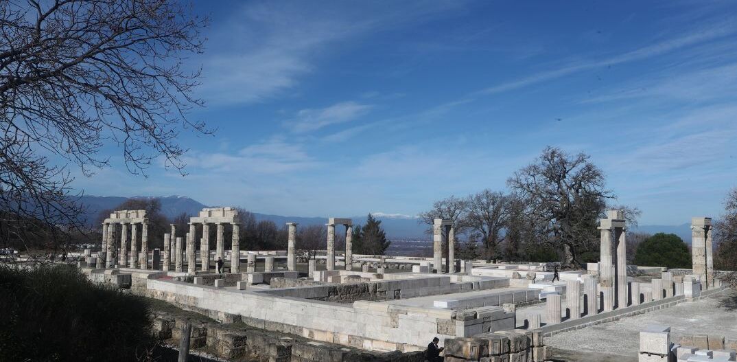 ΕΓΚΑΙΝΙΑ ΤΟΥ ΑΝΑΣΤΗΛΩΜΕΝΟΥ ΑΝΑΚΤΟΡΟΥ ΤΟΥ ΦΙΛΙΠΠΟΥ Β' ΣΤΟ ΠΟΛΥΚΕΝΤΡΙΚΟ ΜΟΥΣΕΙΟ ΑΙΓΩΝ ΠΑΡΟΥΣΙΑ ΤΟΥ ΠΡΩΘΥΠΟΥΡΓΟΥ ΚΥΡΙΑΚΟΥ ΜΗΤΣΟΤΑΚΗ (ΒΑΣΙΛΗΣ ΒΕΡΒΕΡΙΔΗΣ/ΜΟΤΙΟΝΤΕΑΜ