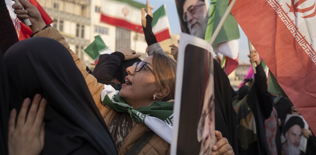 Explainer: Γιατί η κρίση στο Ιράν θεωρείται η σοβαρότερη από το 1979