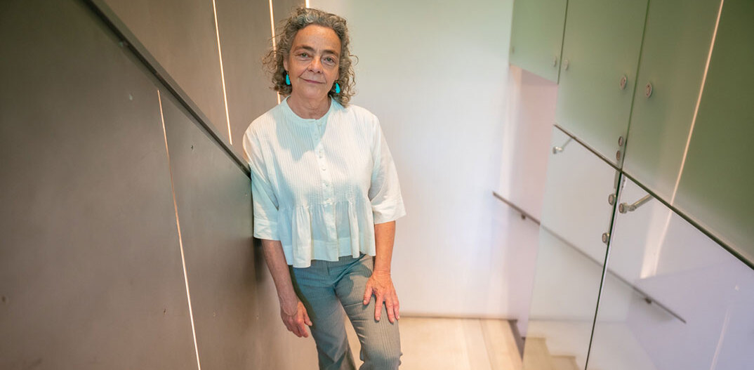 Ιωάννα Ράλλη: «Μου αρέσει να δουλεύω με σύρμα, νήμα, ύφασμα. Στα παπούτσια συνδυάζονται αυτά»