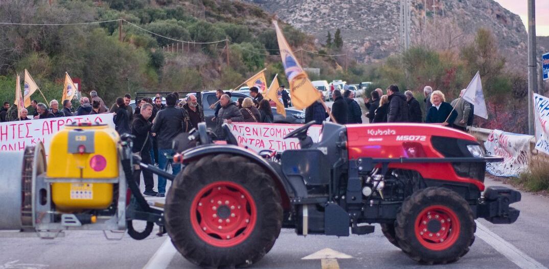 Αγροτικές κινητοποιήσεις: Βασικά να πέσει η κυβέρνηση