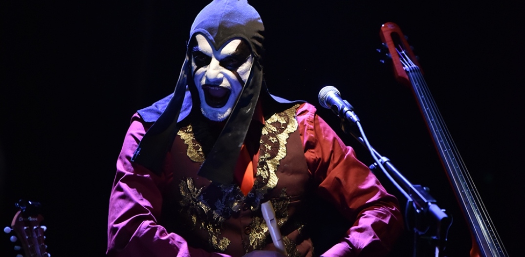 Dirty Granny Tales: Ο συνθέτης Σταύρος Μητρόπουλος μιλάει για την παράσταση «The Philanthropist», που ταιριάζει μουσική, κουκλοθέατρο, θεατρική κίνηση και animation.