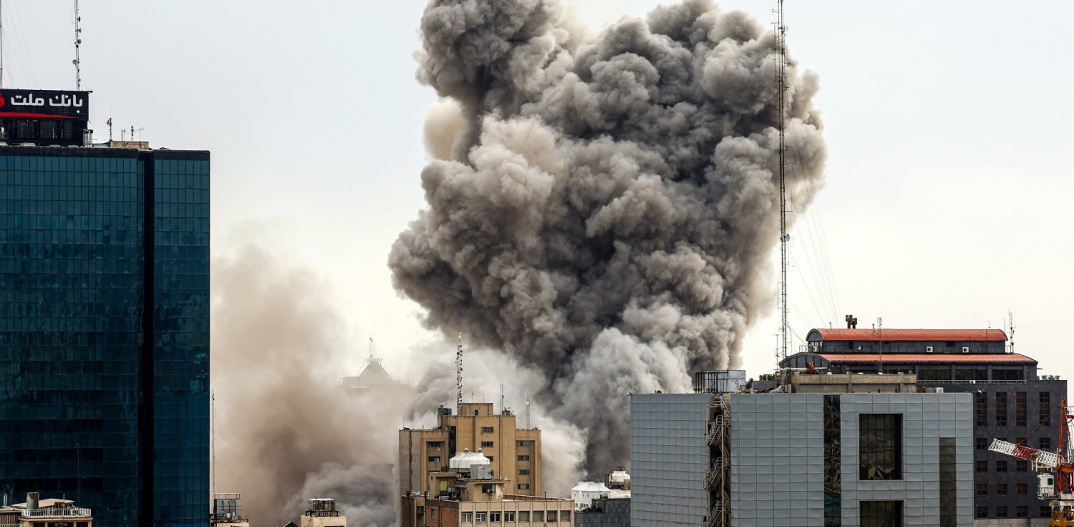 Πόλεμος στο Ιράν: Η Athens Voice αναλύει τις εξελίξεις