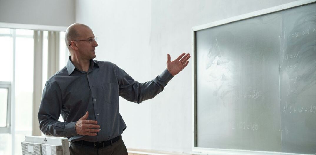 Εκπαιδευτικοί μιλούν για όσα συμβαίνουν μέσα στις τάξεις