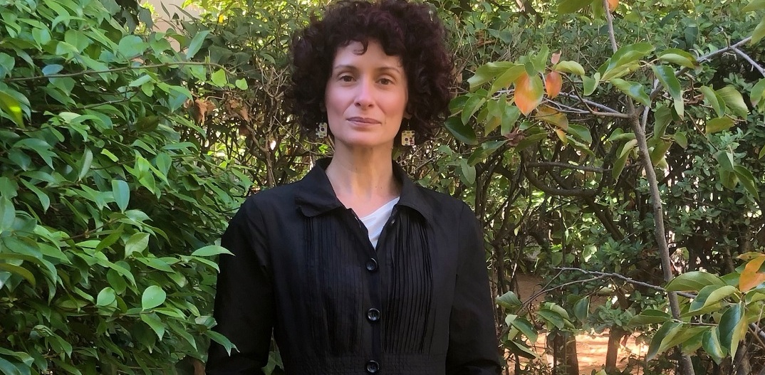 Μαρία Φακίνου: Μου αρέσει η συμπύκνωση, η σύντομη φράση που λειτουργεί ακαριαία