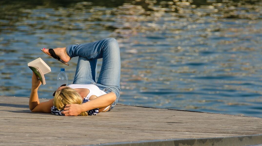 Βιβλία για το καλοκαίρι: παιδικά, εφηβικά, προσωπική ανάπτυξη