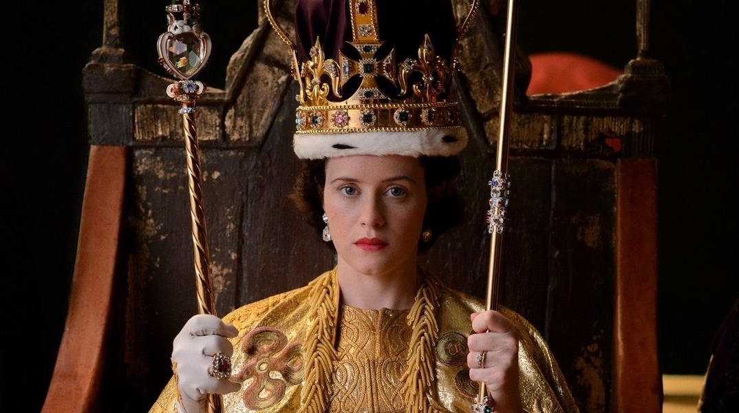 The Crown: Έκθεση στο Λονδίνο με κοστούμια και σκηνικά της σειράς 