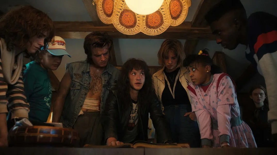 220614-strangerthings-firstlook4