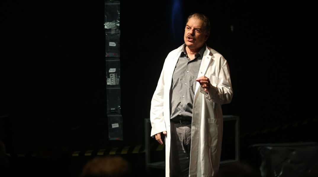 Χάρης Σώζος: Η υποκριτική είναι υπέροχη τέχνη αλλά απαίσια επάγγελμα