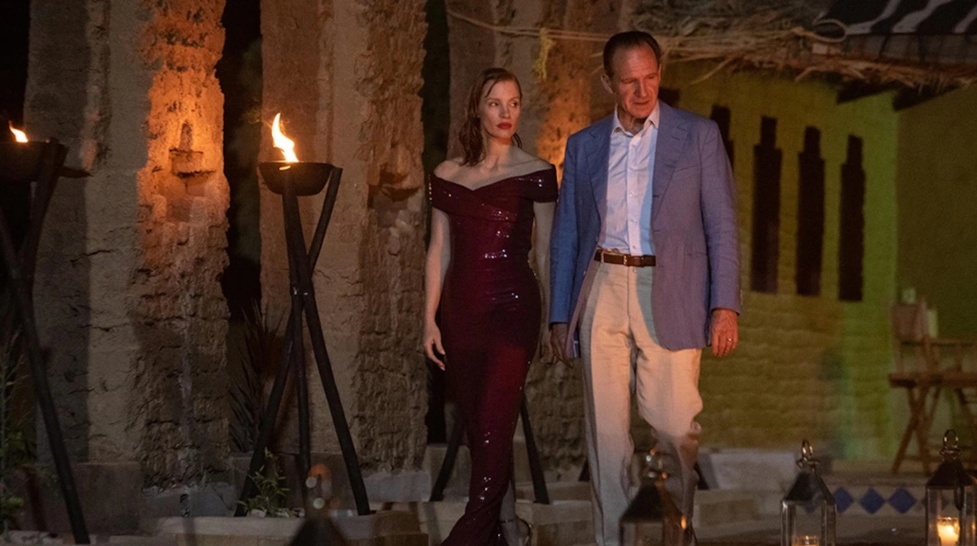 The Forgiven: Η νέα ταινία του John Michael McDonagh με τον Ralph Fiennes και την Jessica Chastain.