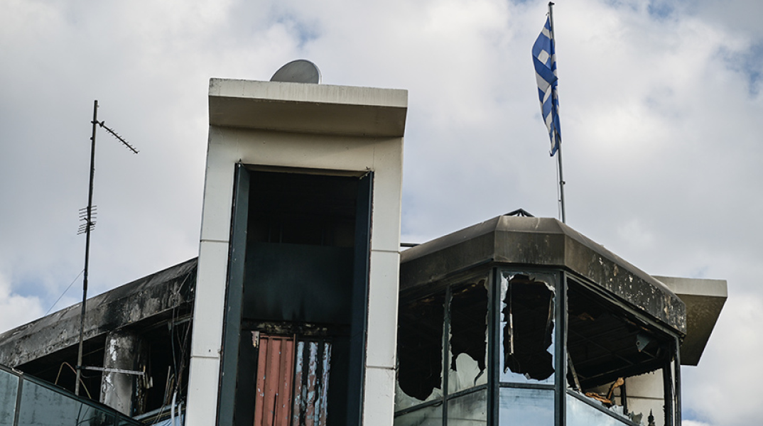 Πυρκαγιά στις εγκαταστάσεις του Real FM και Real News