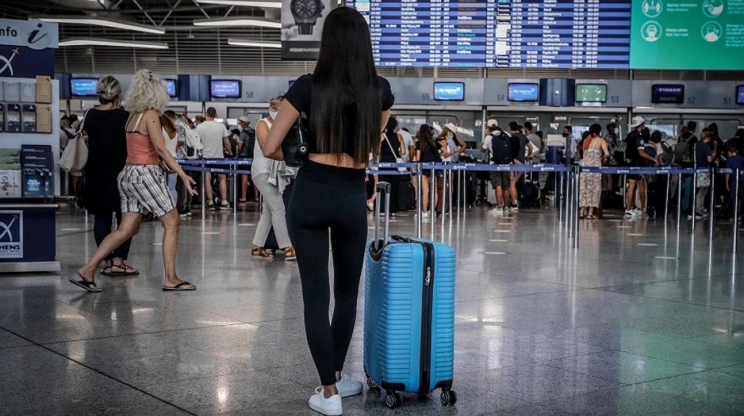 Οι πτήσεις μειώνονται σε όλη την Ευρώπη εκτός από την Ελλάδα