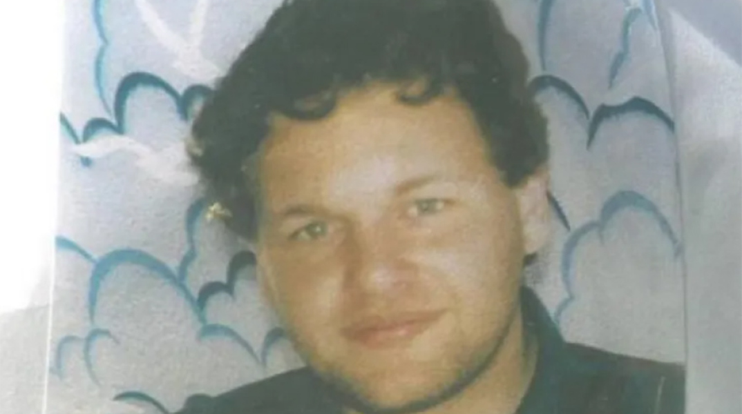 Ο Θάνος Αξαρλιάν