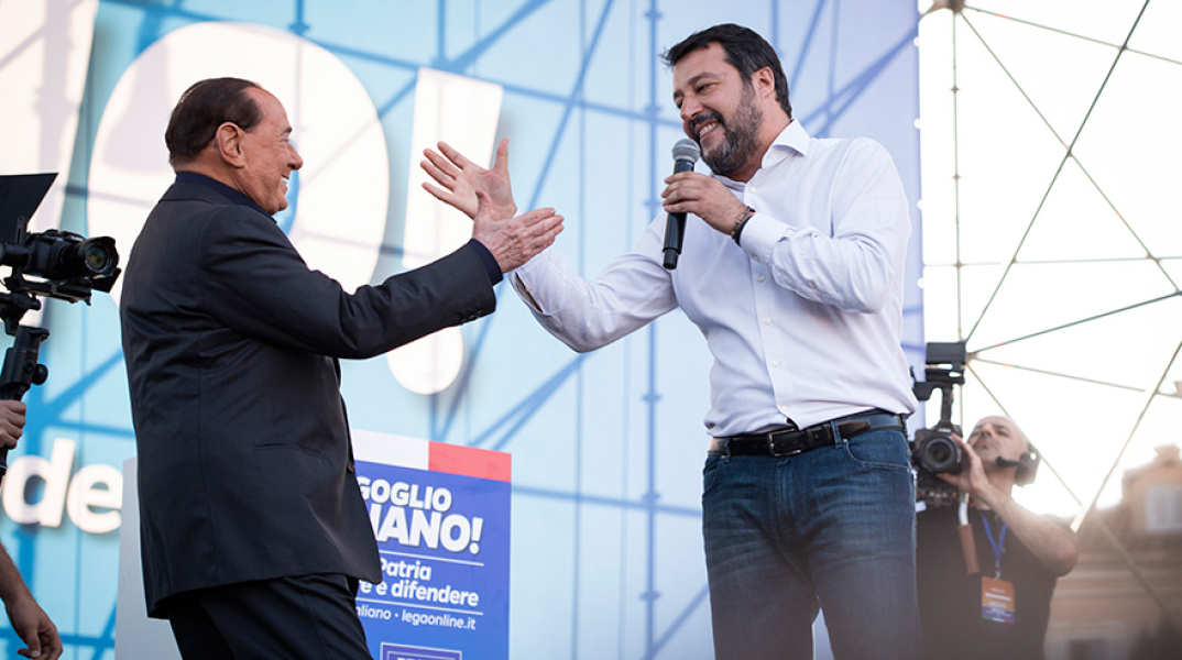 Ο Σίλβιο Μπερλουσκόνι και ο Ματέο Σαλβίνι