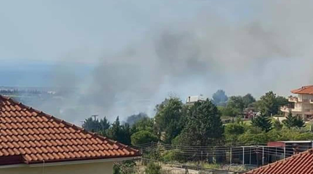 Φωτιά τώρα στον Τρίλοφο Θεσσαλονίκης