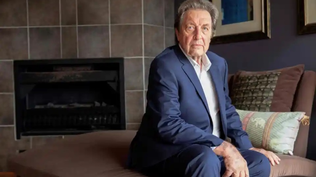 Ο πατέρας του Ίλον Μασκ είναι έτοιμος να δωρίσει το σπέρμα του σε κυρίες της υψηλής κοινωνίας