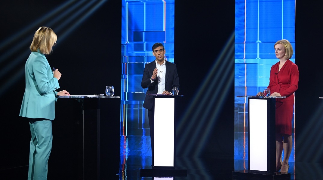 Ανάμεσα σε Ρίσι Σουνάκ και η Λιζ Τρας η πρωθυπουργία στη Βρετανία