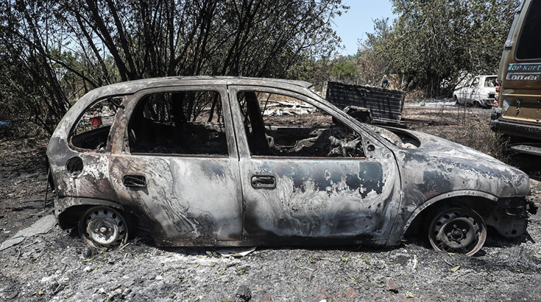 Η επόμενη μέρα της πυρκαγιάς στην Πεντέλη