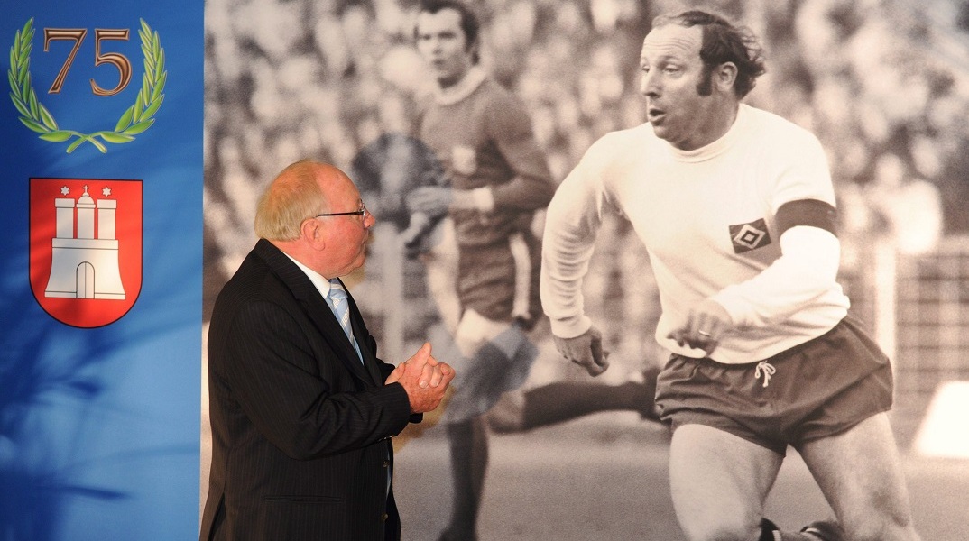 Πέθανε ο θρύλος του Αμβούργου Ούβε Ζέελερ