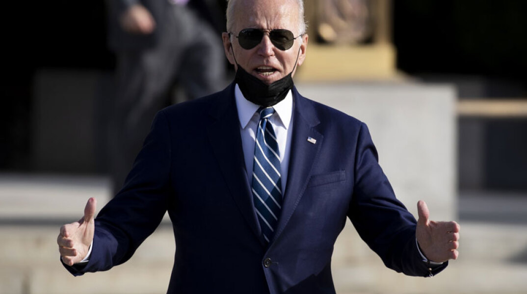 Συνεχίζει να έχει ήπια συμπτώματα ο Τζο Μπάιντεν, ο οποίος νοσεί από κορωνοϊό