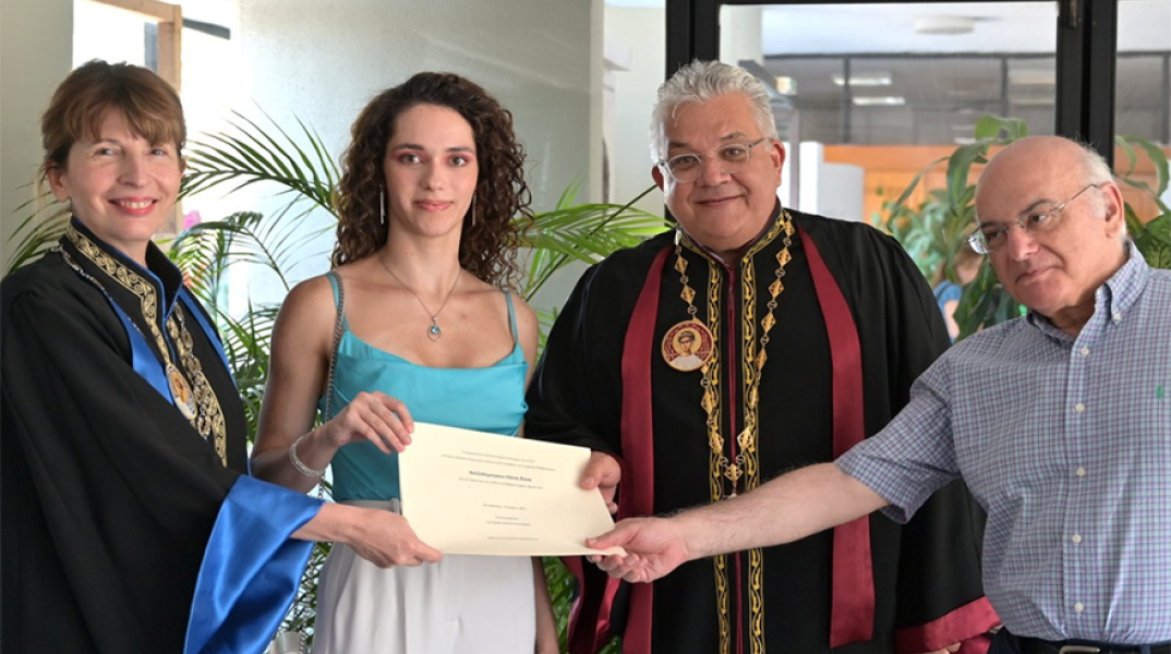 Η Ελένη Χατζηδημητρίου αποφοίτησε από το Μαθηματικό του ΑΠΘ με βαθμό πτυχίου 10