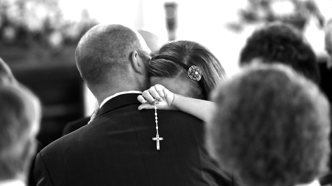 Πένθος: όταν χάνεις κάποιο κοντινό σου πρόσωπο, xρειάζεται προσαρμογή, αποκατάσταση.