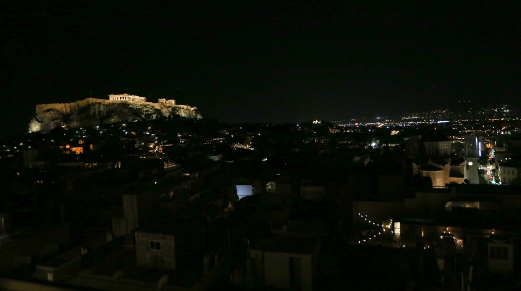 Το ελληνικό σχέδιο για την ενέργεια: Συσκότιση μνημείων και μείωση δημόσιου φωτισμού