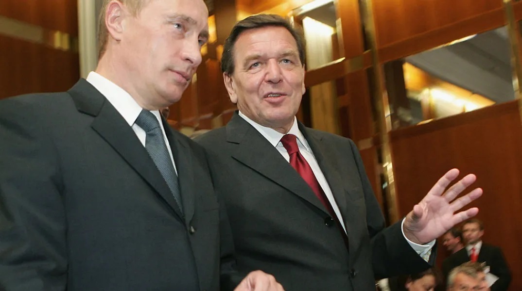 Σρέντερ: Η συμφωνία για τα σιτηρά μπορεί να ανοίξει τον δρόμο για κατάπαυση του πυρός