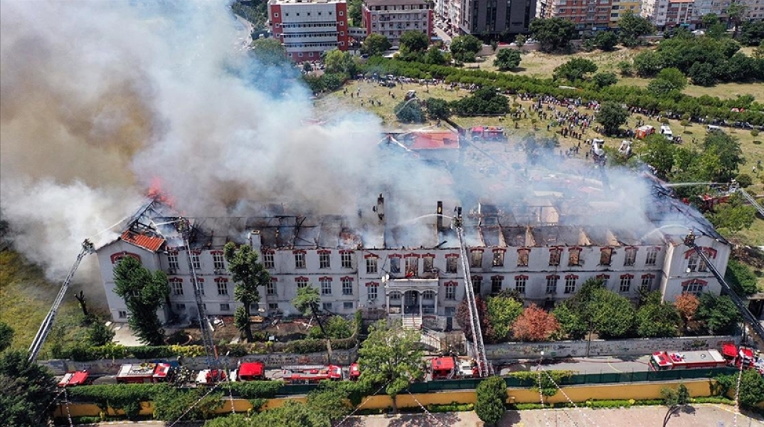 Κωνσταντινούπολη: Μεγάλη φωτιά στο ελληνικό νοσοκομείο