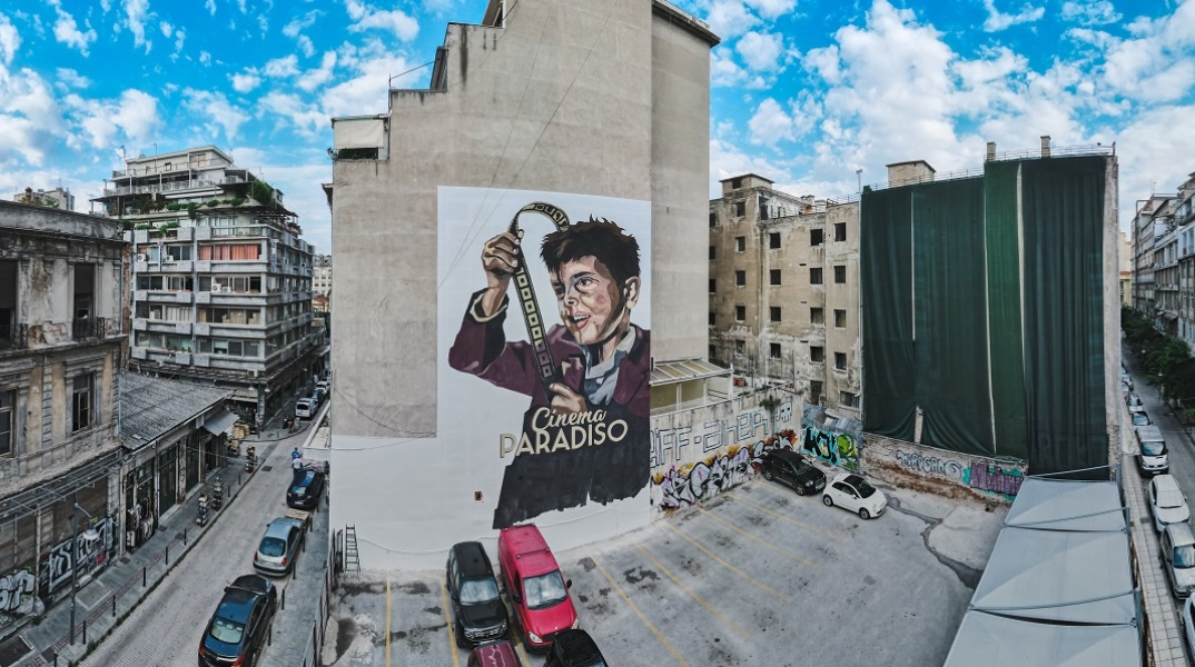 Το mural για τον Ένιο Μορικόνε στη Θεσσαλονίκη. 