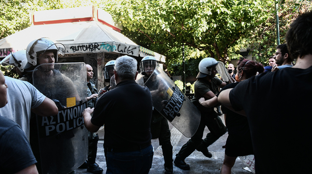 Με ένταση ξεκίνησαν οι εργασίες για το Μετρό στην πλατεία Εξαρχείων