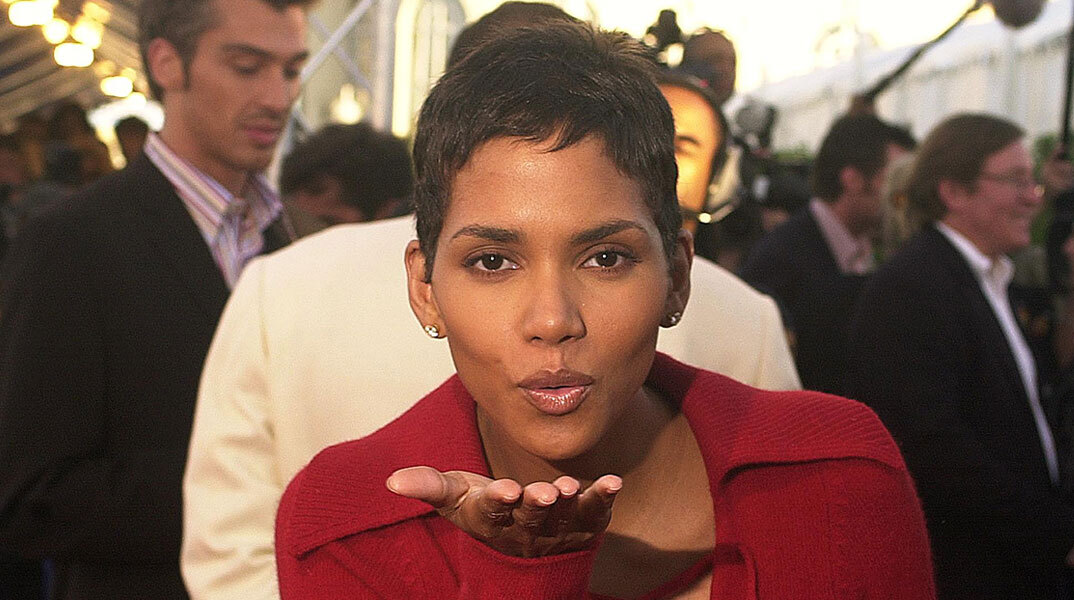 Η Χάλι Μπέρι έχει βραβευτεί με Όσκαρ Α' Γυναικείου Ρόλου