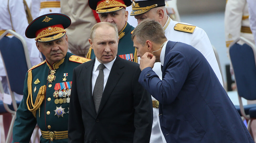 Ο Βλαντίμιρ Πούτιν άλλα περίμενε και άλλα βρήκε στην Ουκρανία με βάση αυτά που του είχαν πει οι Ρώσοι κατάσκοποι