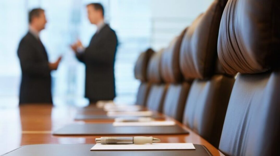 Βρετανία: Ο μισθός των διευθυντών των εισηγμένων εταιρειών είναι 109 φορές μεγαλύτερος από εκείνον του μέσου εργαζόμενου