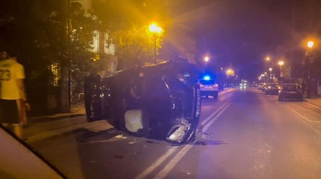 Το όχημα που τούμπαρε στην Αγία Παρασκευή μετά το τροχαίο