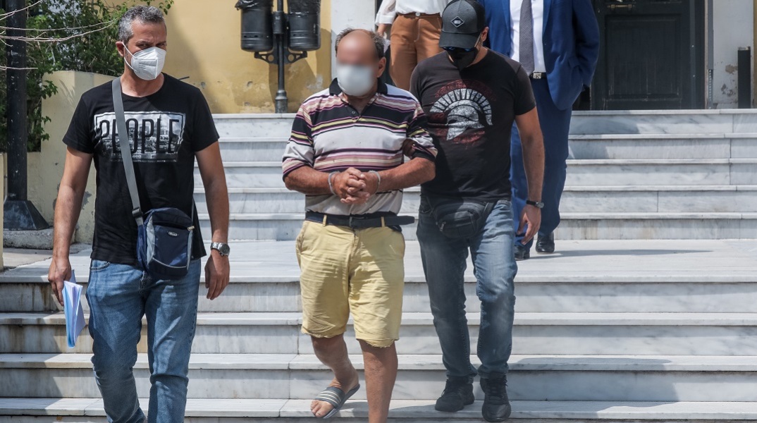 Ποινική δίωξη για απόπειρα ανθρωποκτονίας κατά συρροή στον 70χρονου στο Αλεποχώρι