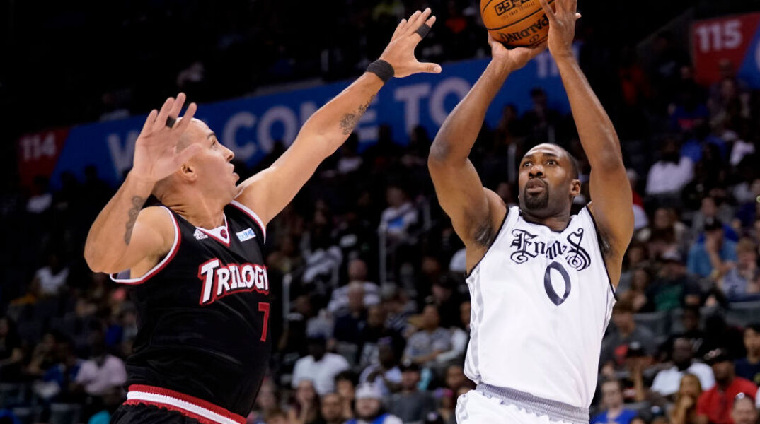 NBA, Αρίνας για Γιάννη Αντετοκούνμπο: "Δεν καταλαβαίνει το μπάσκετ ακόμα"