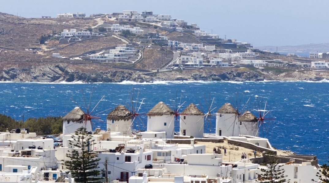 Συνέλαβαν υπαλλήλους εστιατορίου στη Μύκονο να διακινούν κοκαΐνη