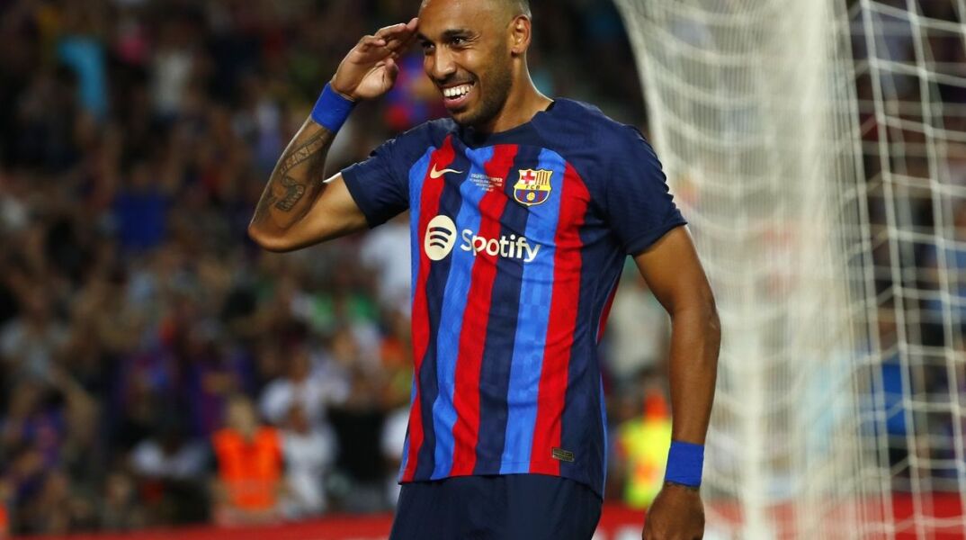 Θύμα άγριας ληστείας στο σπίτι του ο Ομπαμεγιάνγκ, τον χτύπησαν και απείλησαν τον ίδιο και τη γυναίκα του με όπλο