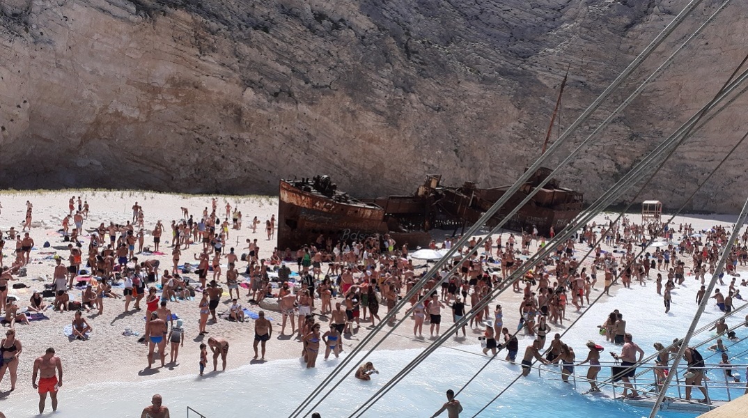 Ανησυχία για το «Ναυάγιο» της Ζακύνθου: «Θα καταρρεύσει με έναν σεισμό»