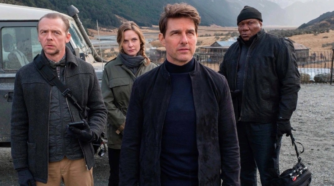 Τομ Κρουζ: Όρθιος στο φτερό αεροπλάνου για το «Mission Impossible»