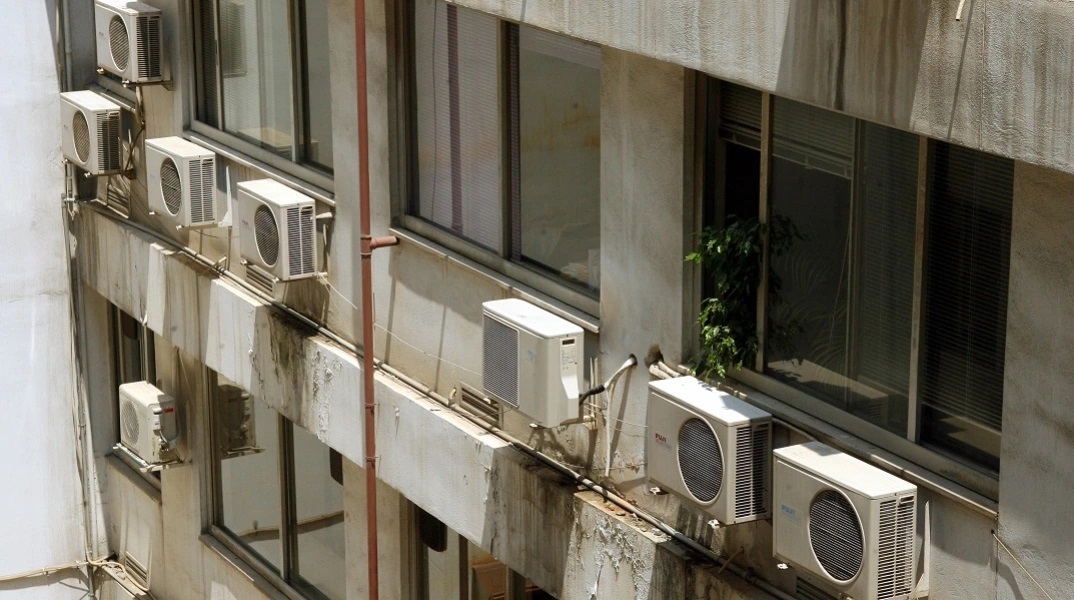 Σήμερα οι ανακοινώσεις για τα μέτρα εξοικονόμησης ενέργειας στο Δημόσιο