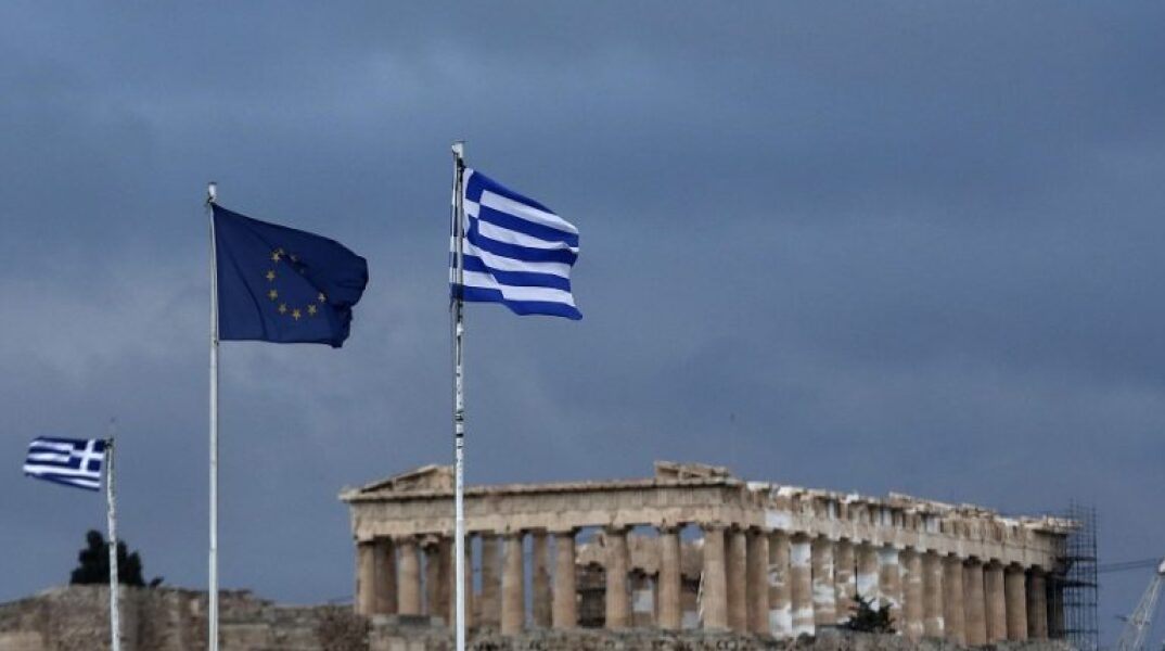 Reuters: Η Ελλάδα θα αποπληρώσει νωρίτερα δάνεια του πρώτου μνημονίου